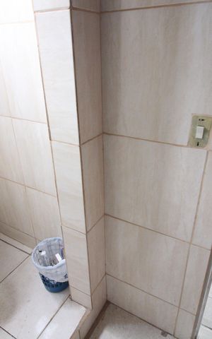 Casa à venda com 390m², 3 quartos e 2 vagasBanheiro 2