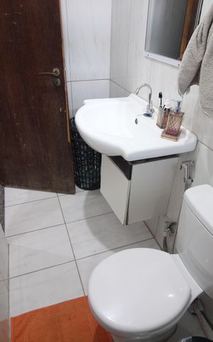 Casa à venda com 390m², 3 quartos e 2 vagasBanheiro