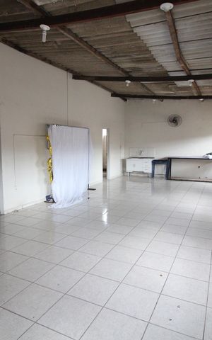 Casa à venda com 390m², 3 quartos e 2 vagasTerraço