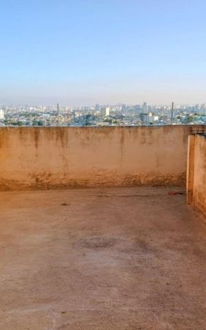 Casa à venda com 200m², 5 quartos e 6 vagas Casa à venda com 200m², 5 quartos e 6 vagasÁrea externa