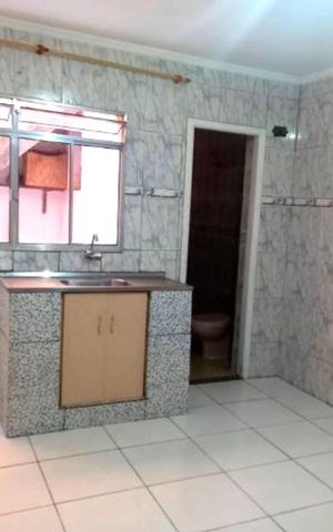 Casa à venda com 200m², 5 quartos e 6 vagas Casa à venda com 200m², 5 quartos e 6 vagasCozinha