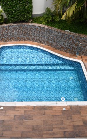 Casa de condomínio à venda com 410m², 4 quartos e 2 vagasSala 2 - Vista