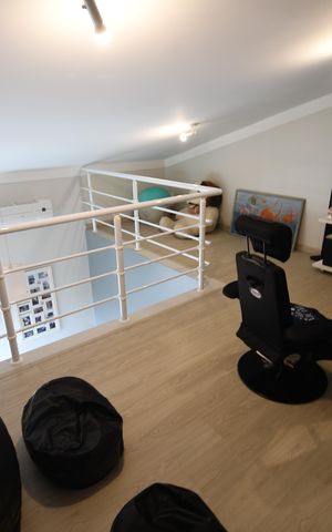 Casa de condomínio à venda com 410m², 4 quartos e 2 vagasQuarto 2 - Suíte