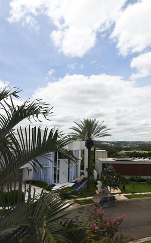 Casa de condomínio à venda com 410m², 4 quartos e 2 vagasQuarto 2 - Suíte Sacada Vista