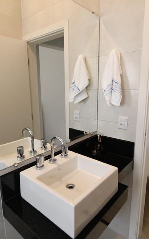 Casa de condomínio à venda com 410m², 4 quartos e 2 vagasBanheiro Suíte