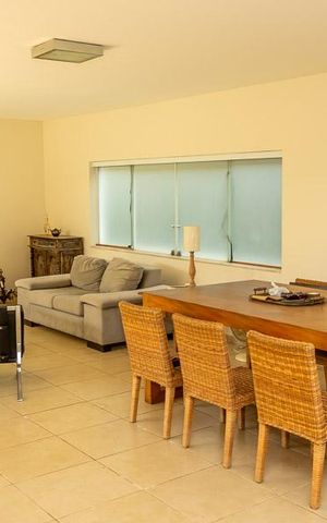 Casa para alugar com 441m², 3 quartos e 4 vagas
