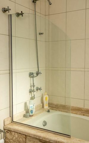 Casa para alugar com 441m², 3 quartos e 4 vagas Casa para alugar com 441m², 3 quartos e 4 vagasBanheiro Suíte 1