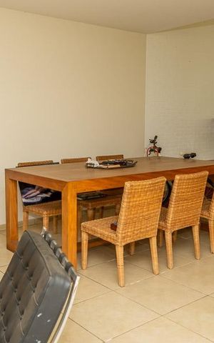 Casa para alugar com 441m², 3 quartos e 4 vagas Casa para alugar com 441m², 3 quartos e 4 vagasSala