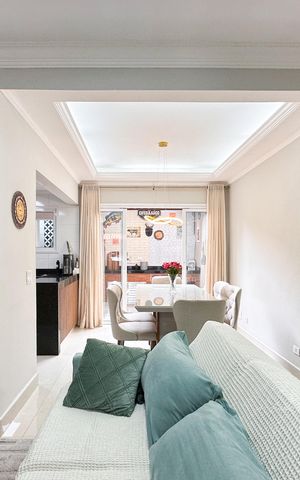 Casa de condomínio à venda com 90m², 2 quartos e 2 vagas Casa de condomínio à venda com 90m², 2 quartos e 2 vagasSala