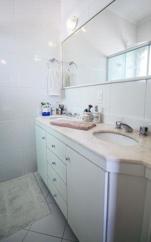 Casa à venda com 125m², 3 quartos e 3 vagasBanheiro da Suíte