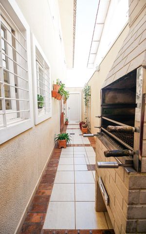 Casa à venda com 125m², 3 quartos e 3 vagasCorredor Externo 