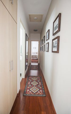 Casa à venda com 125m², 3 quartos e 3 vagasCorredor