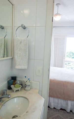 Casa à venda com 125m², 3 quartos e 3 vagasBanheiro da Suíte