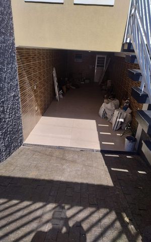 Casa à venda com 130m², 2 quartos e 3 vagasÁrea externa