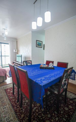 Apartamento à venda com 75m², 3 quartos e 2 vagasSala