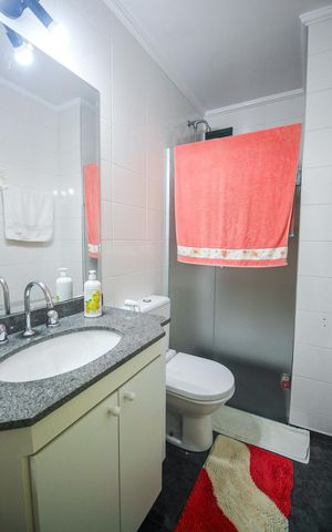 Apartamento à venda com 75m², 3 quartos e 2 vagasBanhe