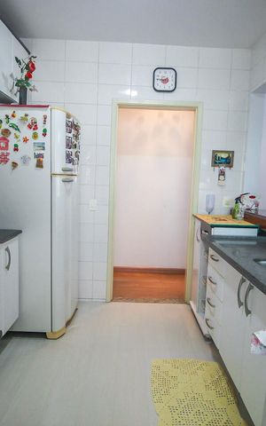 Apartamento à venda com 75m², 3 quartos e 2 vagasCozinha