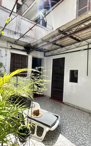 Casa à venda com 423m², 4 quartos e 2 vagas Casa à venda com 423m², 4 quartos e 2 vagasQuintal