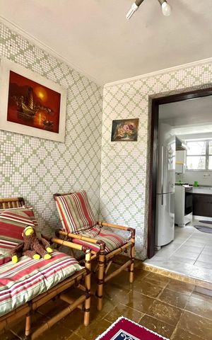 Casa à venda com 423m², 4 quartos e 2 vagas Casa à venda com 423m², 4 quartos e 2 vagasEntrada