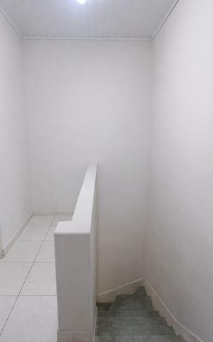 Casa à venda com 85m², 2 quartos e 1 vagaCorredor