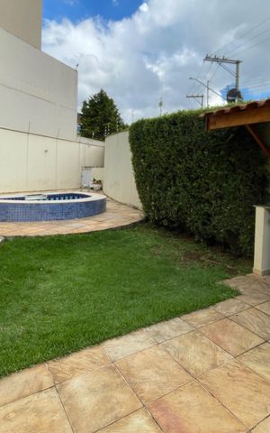 Casa de condomínio para alugar com 133m², 3 quartos e 2 vagas Casa de condomínio para alugar com 133m², 3 quartos e 2 vagasÁrea comum - Churrasqueira