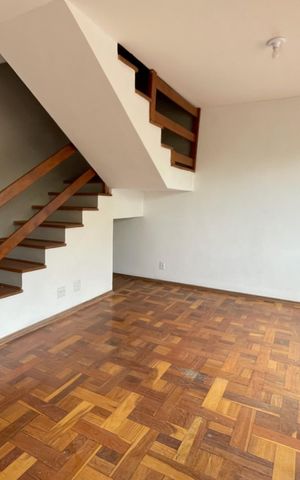 Casa de condomínio para alugar com 133m², 3 quartos e 2 vagas Casa de condomínio para alugar com 133m², 3 quartos e 2 vagasSala