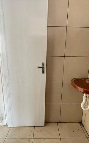 Studio para alugar com 38m², 1 quarto e sem vaga Studio para alugar com 38m², 1 quarto e sem vagaBanheiro