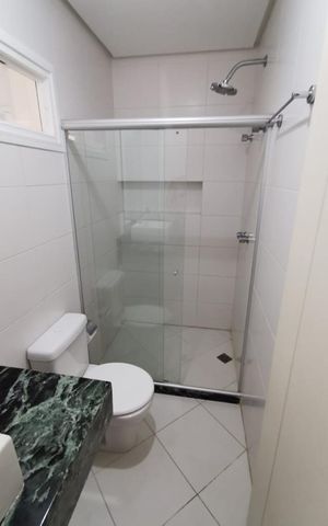 Casa para alugar com 300m², 5 quartos e 2 vagas