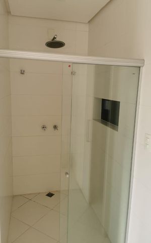 Casa para alugar com 300m², 5 quartos e 2 vagas