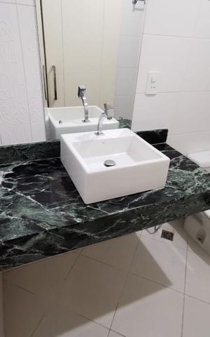 Casa para alugar com 300m², 5 quartos e 2 vagas