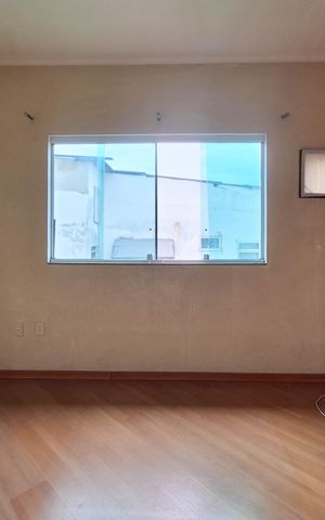 Casa à venda com 239m², 4 quartos e 2 vagas Casa à venda com 239m², 4 quartos e 2 vagasQuarto 2