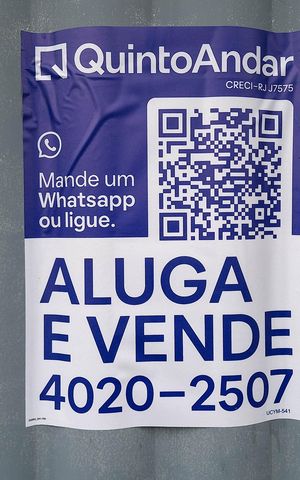 Casa à venda com 239m², 4 quartos e 2 vagas