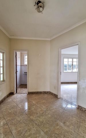 Casa à venda com 239m², 4 quartos e 2 vagas Casa à venda com 239m², 4 quartos e 2 vagasCopa
