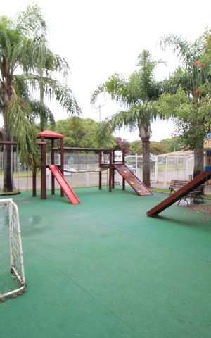 Casa de condomínio à venda com 80m², 3 quartos e 2 vagasÁrea comum - Playground