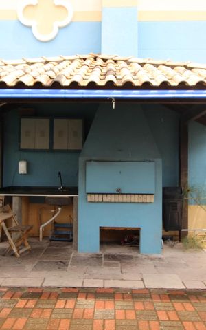 Casa de condomínio à venda com 80m², 3 quartos e 2 vagasÁrea comum - Churrasqueira