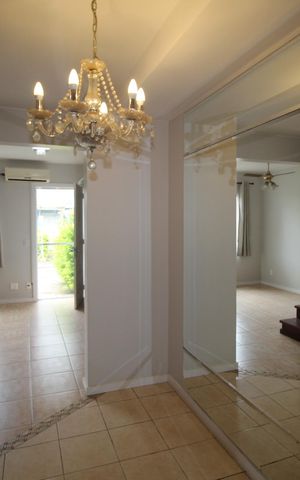 Casa de condomínio à venda com 80m², 3 quartos e 2 vagasSala