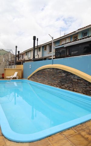 Casa de condomínio à venda com 80m², 3 quartos e 2 vagasÁrea comum - Piscina