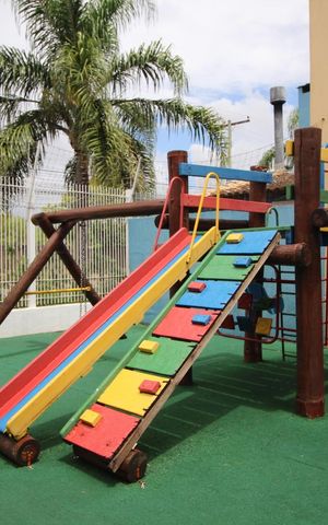 Casa de condomínio à venda com 80m², 3 quartos e 2 vagasÁrea comum - Playground