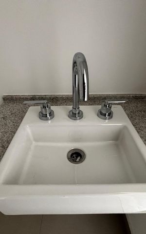 Studio à venda com 32m², 1 quarto e sem vaga Studio à venda com 32m², 1 quarto e sem vagaBanheiro