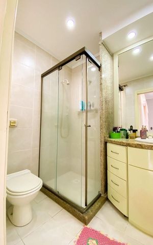 Casa à venda com 243m², 3 quartos e 2 vagas Casa à venda com 243m², 3 quartos e 2 vagasBanheiro 3