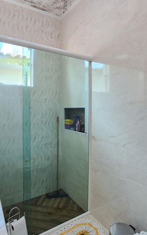 Casa à venda com 155m², 2 quartos e sem vaga Casa à venda com 155m², 2 quartos e sem vagaBanheiro Social