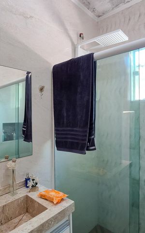 Casa à venda com 155m², 2 quartos e sem vaga Casa à venda com 155m², 2 quartos e sem vagaBanheiro Social