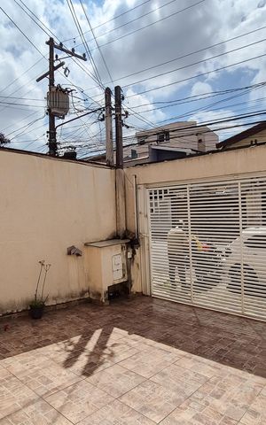 Casa à venda com 155m², 2 quartos e sem vaga Casa à venda com 155m², 2 quartos e sem vagaGaragem