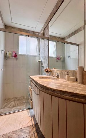 Apartamento à venda com 140m², 3 quartos e 2 vagasbanho