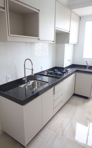 Apartamento à venda com 55m², 2 quartos e 1 vagaCozinha e Área de Serviço