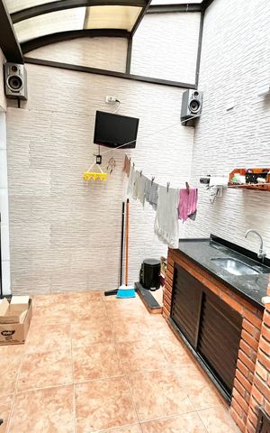 Casa à venda com 160m², 3 quartos e 3 vagasChurrasqueira