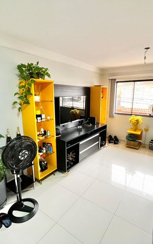 Casa à venda com 160m², 3 quartos e 3 vagasSala
