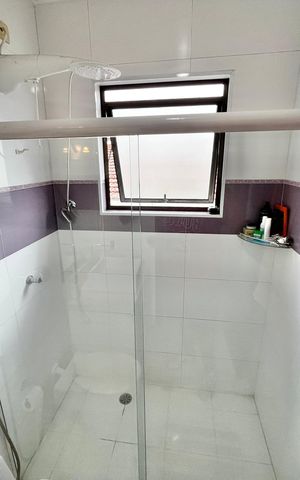 Casa à venda com 160m², 3 quartos e 3 vagasBanheiro da Suíte