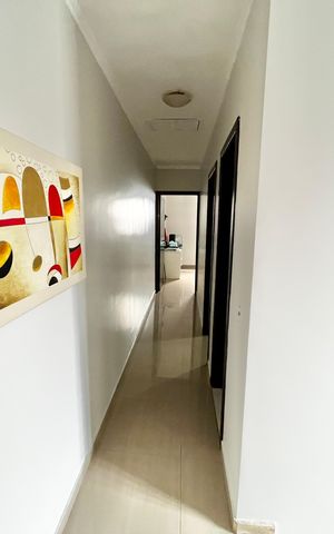 Casa à venda com 160m², 3 quartos e 3 vagasCorredor