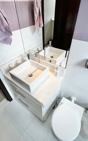 Casa à venda com 160m², 3 quartos e 3 vagasBanheiro da Suíte